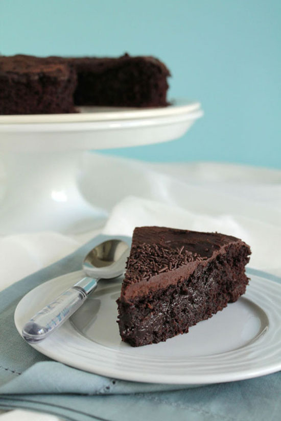 Vegan-chocolate-cake-2